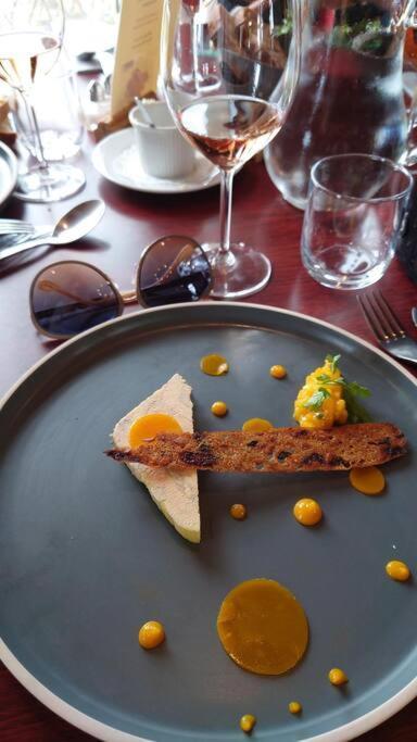 Entre Pierre Et Vigne - Charming Former Winery Farmhouse With Hot Tub & Swimming Pool Monestier  Esterno foto